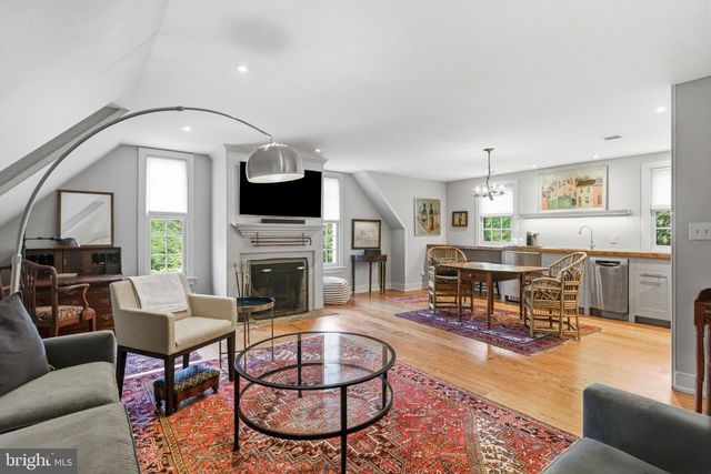 6170 STOVERS MILL RD, Carversville, PA 18913