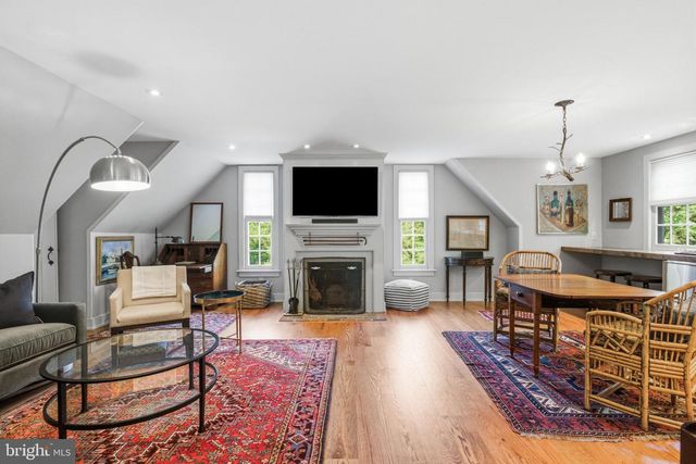 6170 STOVERS MILL RD, Carversville, PA 18913