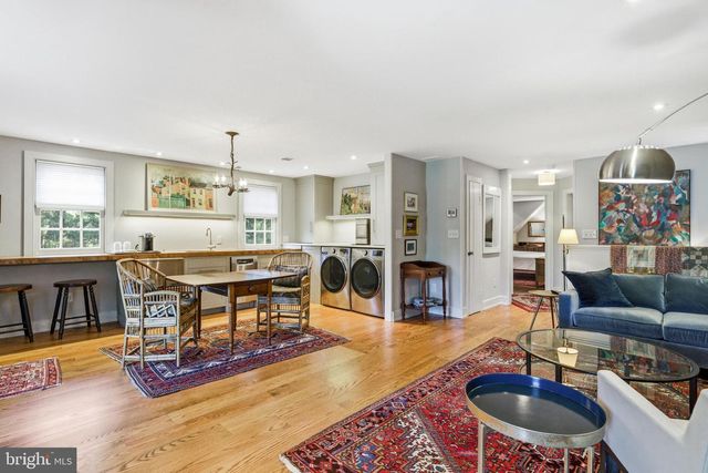 6170 STOVERS MILL RD, Carversville, PA 18913