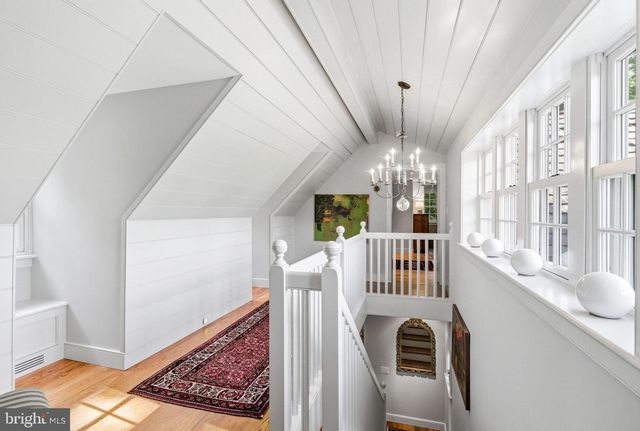 6170 STOVERS MILL RD, Carversville, PA 18913