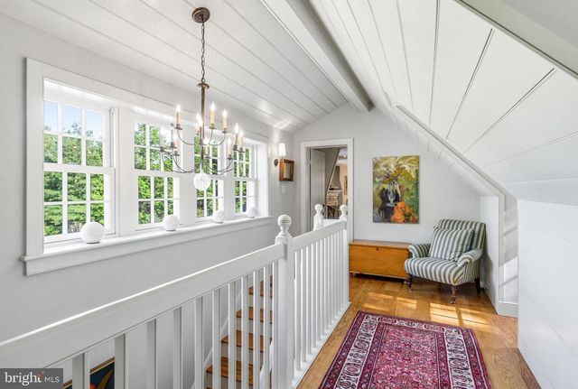 6170 STOVERS MILL RD, Carversville, PA 18913