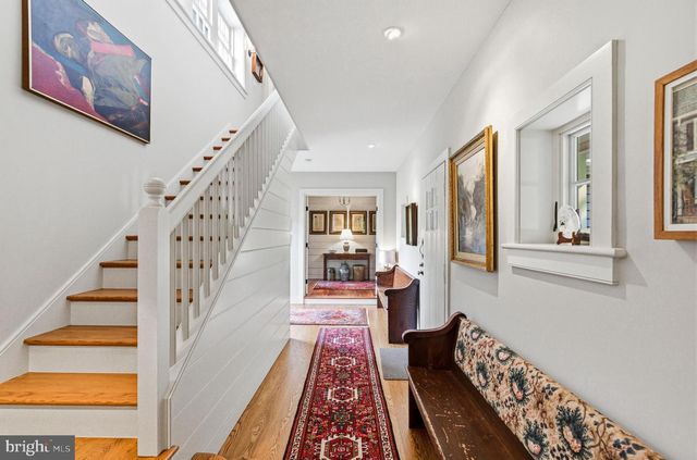 6170 STOVERS MILL RD, Carversville, PA 18913