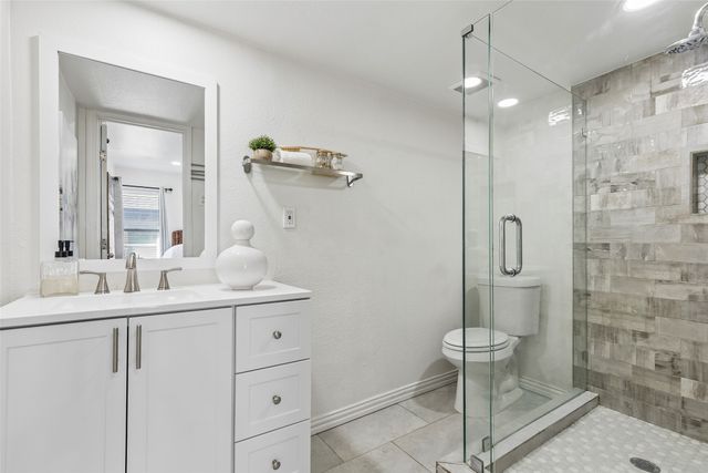 5111 Stoneleigh Avenue, Dallas, TX 75235