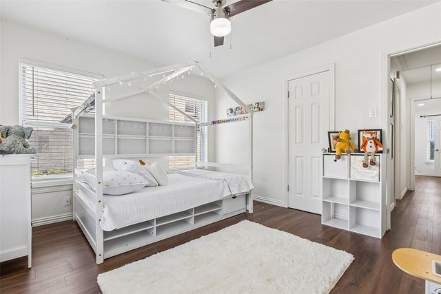 5111 Stoneleigh Avenue, Dallas, TX 75235