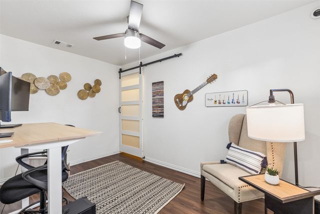 5111 Stoneleigh Avenue, Dallas, TX 75235