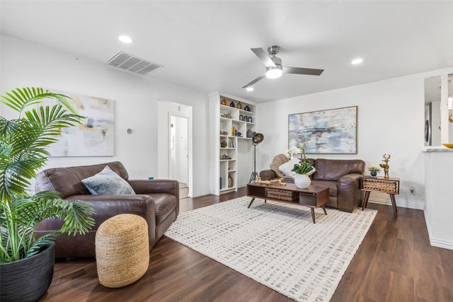 5111 Stoneleigh Avenue, Dallas, TX 75235