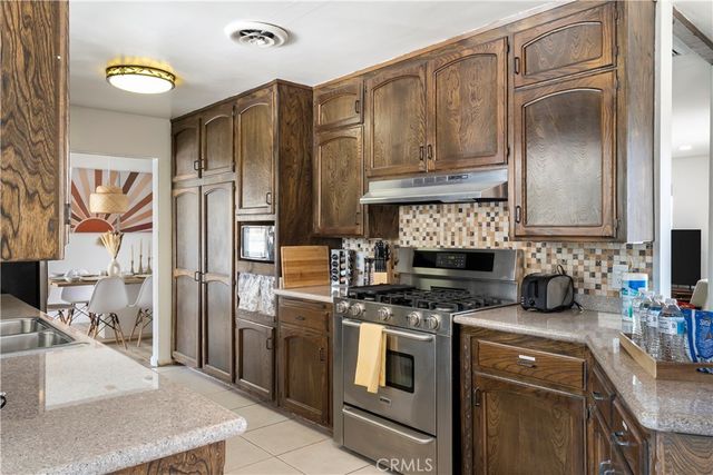 7737 Aster Avenue, Yucca Valley, CA 92284