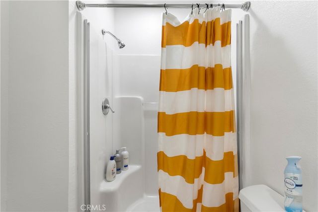 7737 Aster Avenue, Yucca Valley, CA 92284