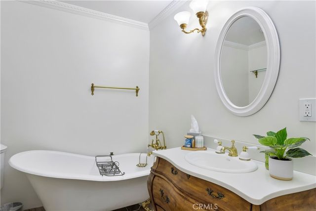 7737 Aster Avenue, Yucca Valley, CA 92284