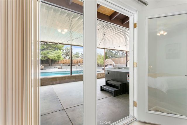 7737 Aster Avenue, Yucca Valley, CA 92284