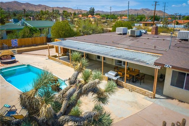 7737 Aster Avenue, Yucca Valley, CA 92284