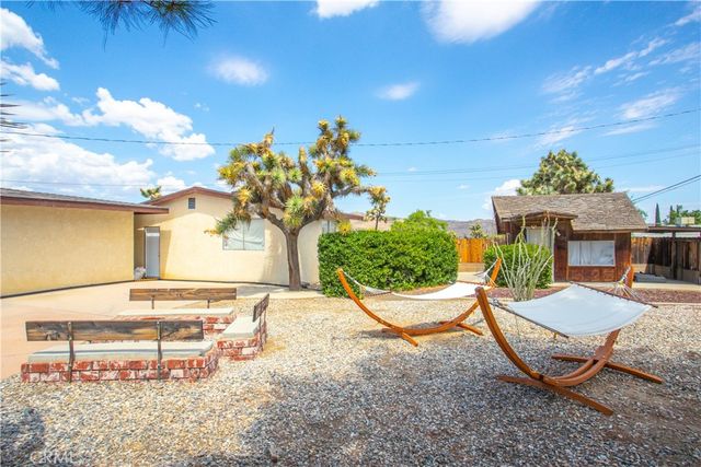 7737 Aster Avenue, Yucca Valley, CA 92284