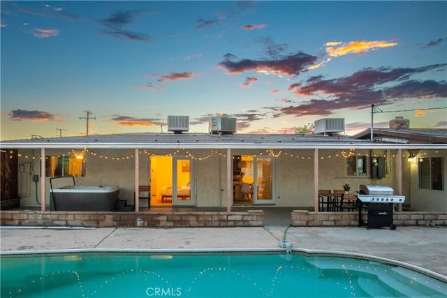 7737 Aster Avenue, Yucca Valley, CA 92284