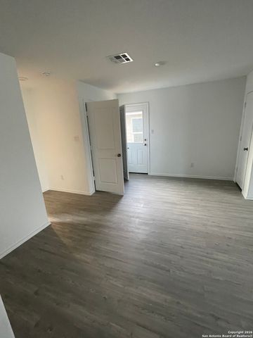 7230 Duck Pond, San Antonio, TX 78252