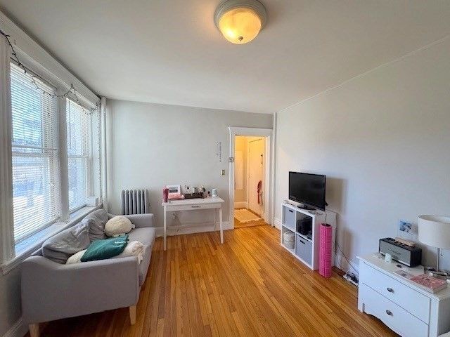 28 Quint Ave 26, Boston, MA 02134