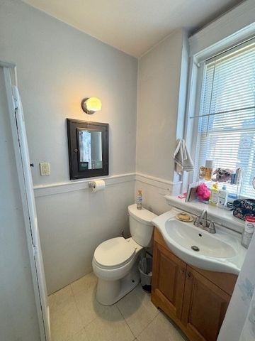 28 Quint Ave 26, Boston, MA 02134