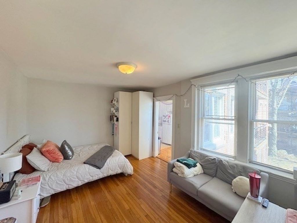 28 Quint Ave 26, Boston, MA 02134