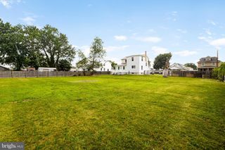 32 E CENTER ST, Clayton, NJ 08312