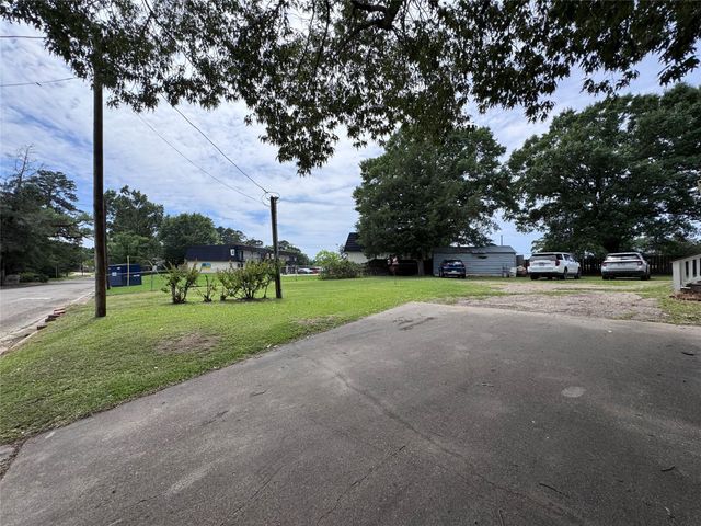 309 N Marsh Drive, Livingston, TX 77351
