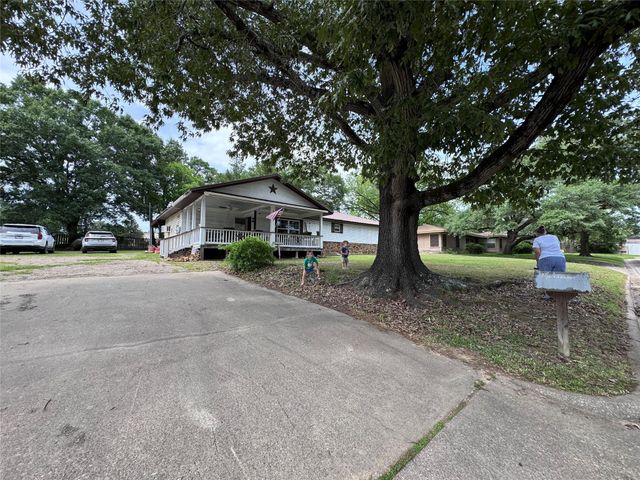 309 N Marsh Drive, Livingston, TX 77351