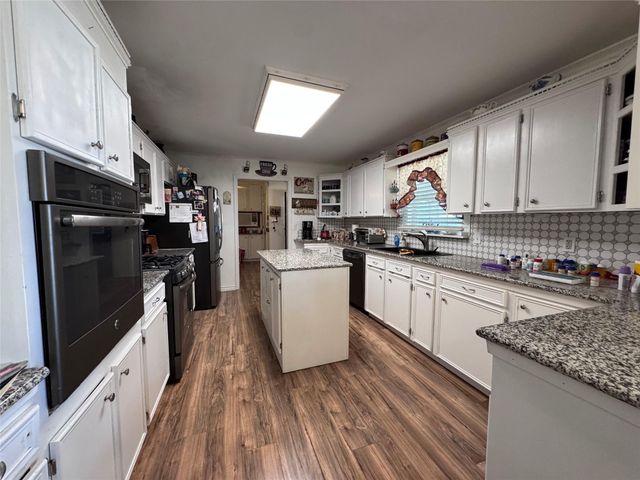 309 N Marsh Drive, Livingston, TX 77351