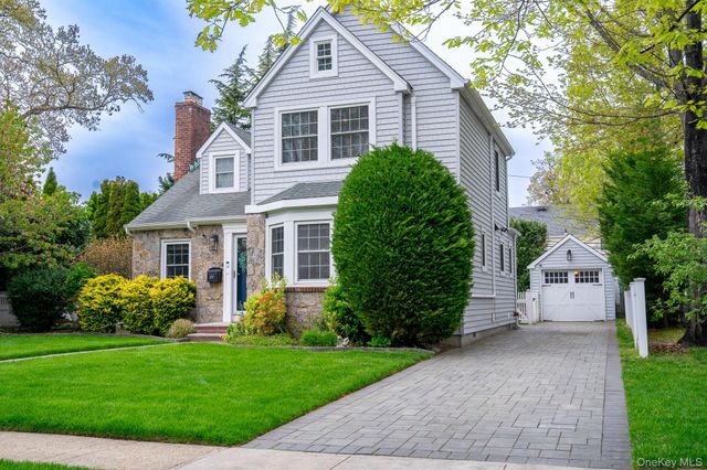 177 Fonda Road, Rockville Centre, NY 11570