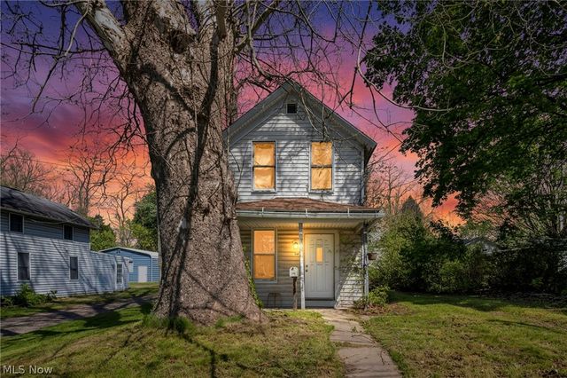 383 N Arlington Street, Akron, OH 44305