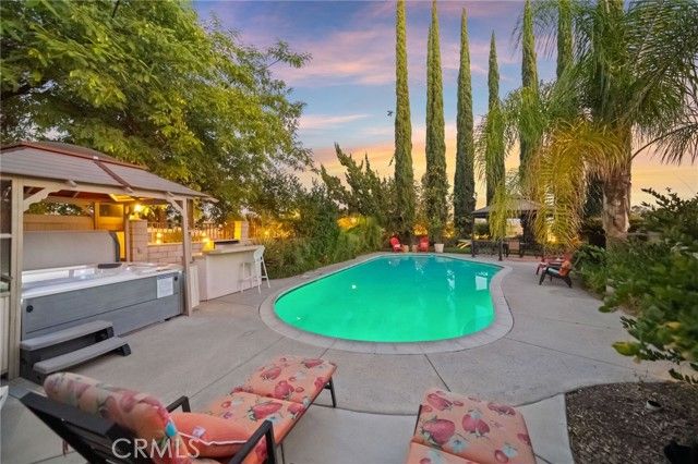 36350 Calle Poco, Temecula, CA 92592