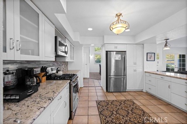 36350 Calle Poco, Temecula, CA 92592