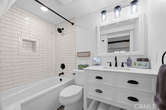 36350 Calle Poco, Temecula, CA 92592