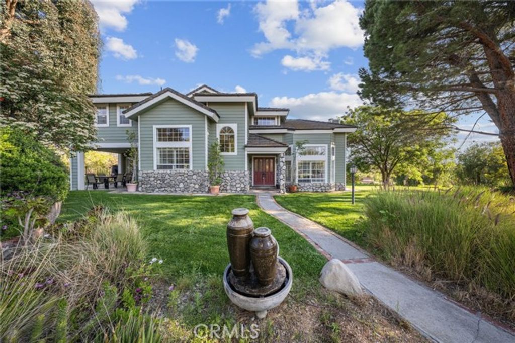 36350 Calle Poco, Temecula, CA 92592