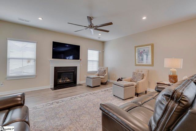 1304 Fiddletree Lane, Woodruff, SC 29388