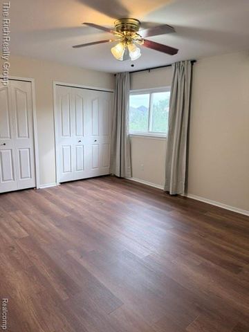 44173 Dartmouth Street, Canton, MI 48188