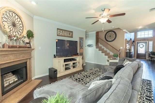 809 Park Place Lane, Mckinney, TX 75071