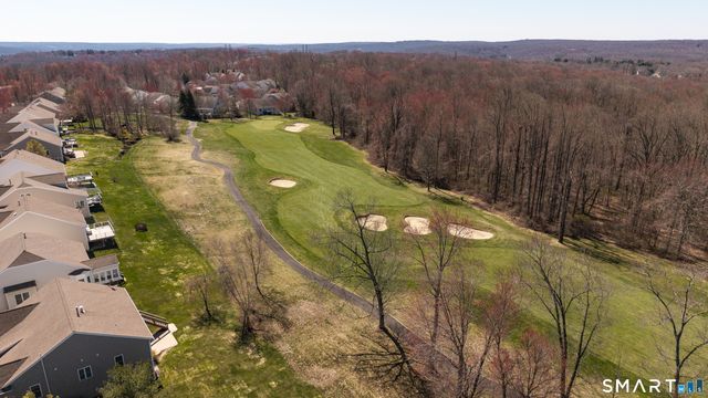 114 Country Club Drive 114, Oxford, CT 06478