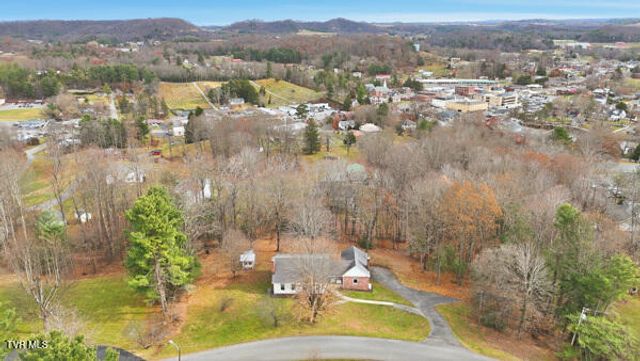 189 Southwest Ridgefield Road, Wise, VA 24293