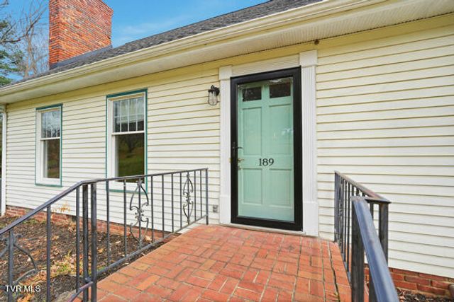 189 Southwest Ridgefield Road, Wise, VA 24293