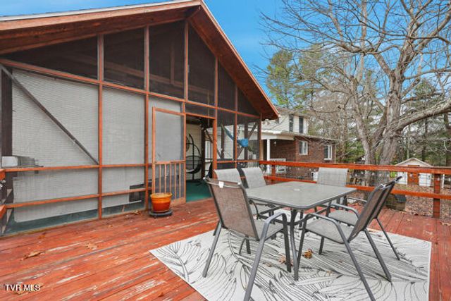 189 Southwest Ridgefield Road, Wise, VA 24293