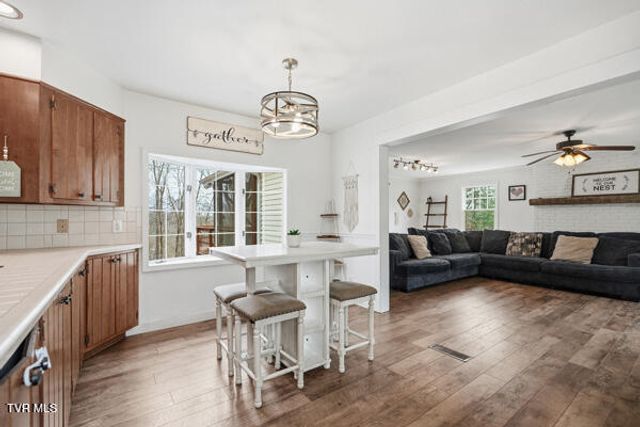 189 Southwest Ridgefield Road, Wise, VA 24293