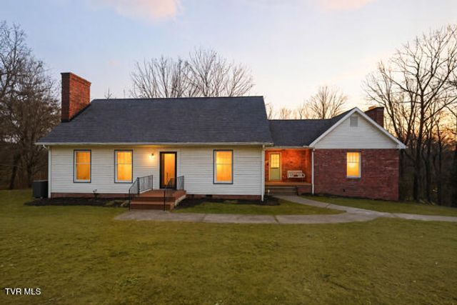 189 Southwest Ridgefield Road, Wise, VA 24293