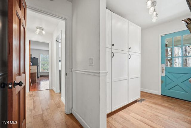 189 Southwest Ridgefield Road, Wise, VA 24293