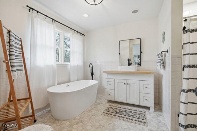 189 Southwest Ridgefield Road, Wise, VA 24293