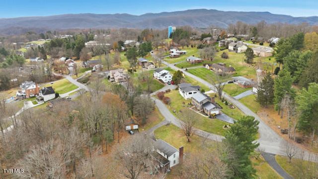 189 Southwest Ridgefield Road, Wise, VA 24293