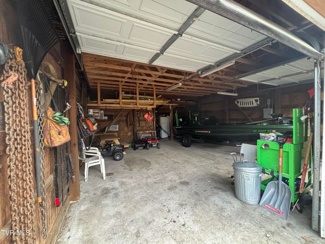 189 Southwest Ridgefield Road, Wise, VA 24293