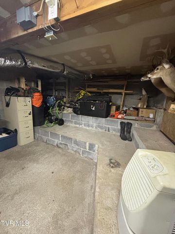 189 Southwest Ridgefield Road, Wise, VA 24293