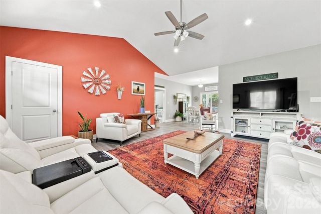 1350 Sam Hefner Road, Granite Falls, NC 28630
