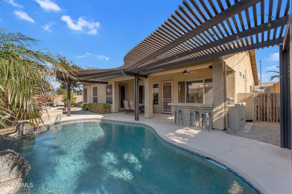 Image 3 of property listing at 11444 S MORNINGSIDE Drive, Goodyear, AZ 85338
