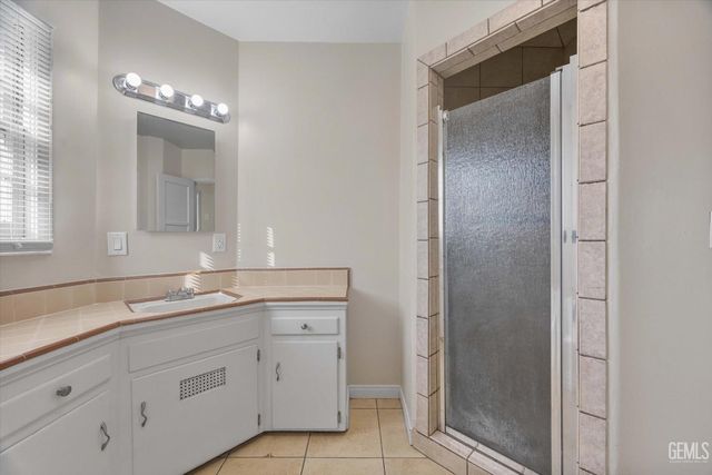 604 Arvin Street, Bakersfield, CA 93308