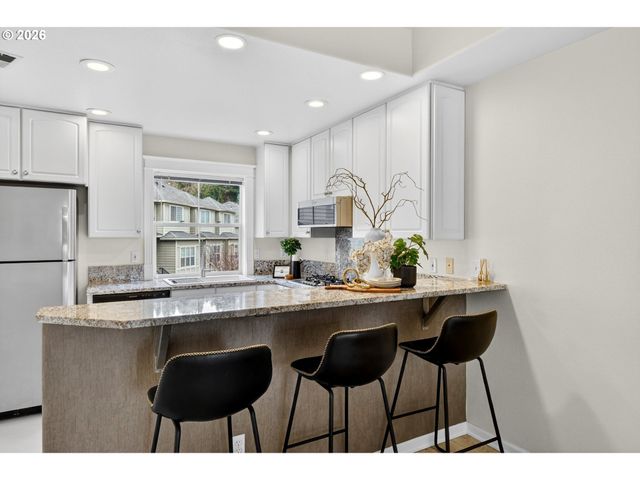 4934 Sw 1ST Ave, Portland, OR 97239