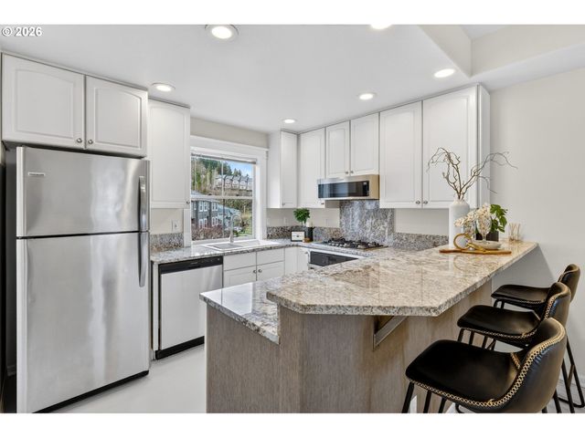 4934 Sw 1ST Ave, Portland, OR 97239